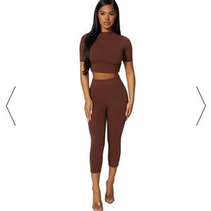 Naked Wardrobe Sweet T cropped leggings set chocolate size small BNWT